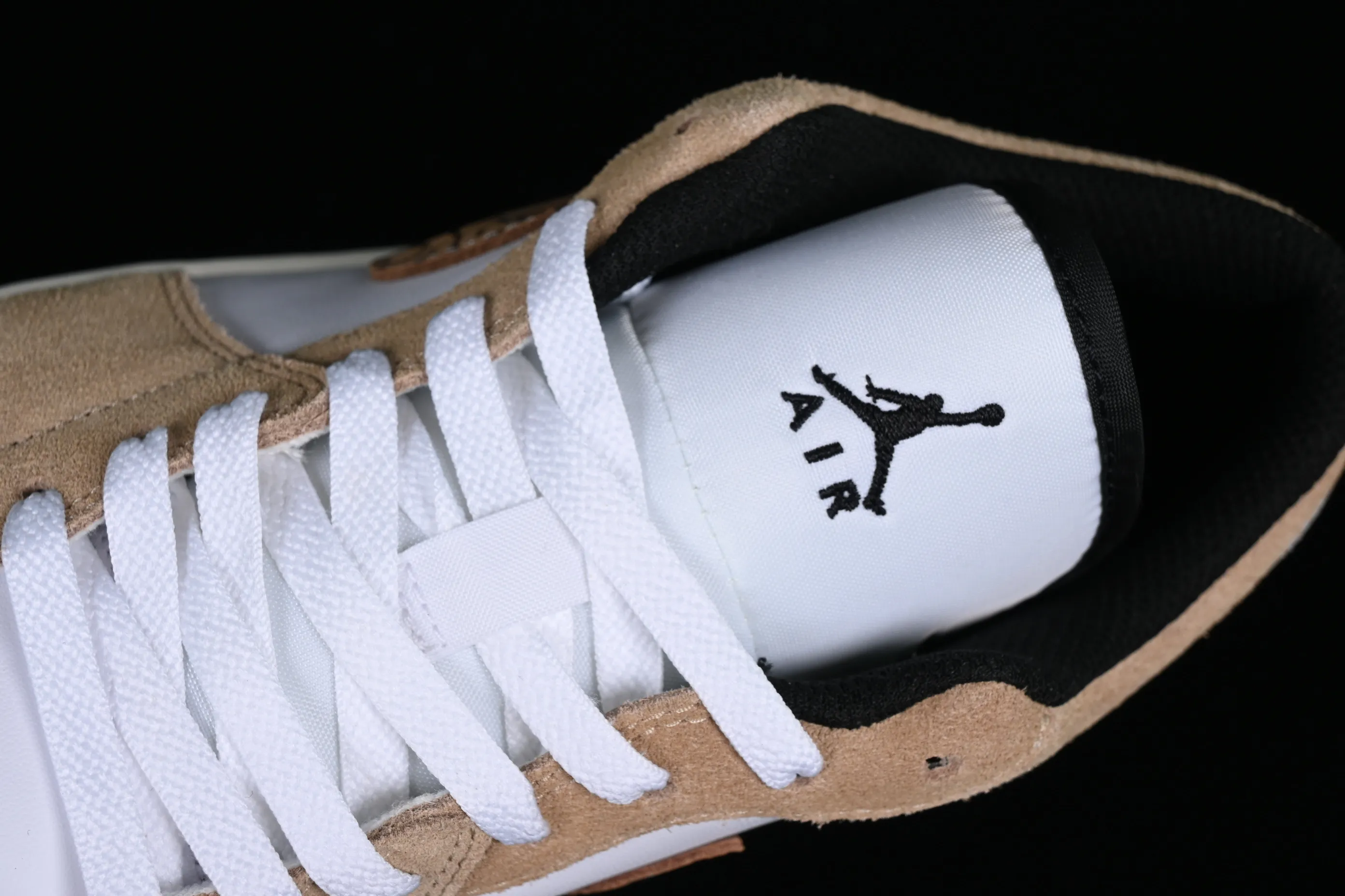 All categories Air Jordan Jordan series basketball shoes Air Jordan 1 Low G version pure original Air Jordan 1 Low AJ1 Joe 1 white and yellow burst pattern low-top cultural casual sneakers DZ4130-201